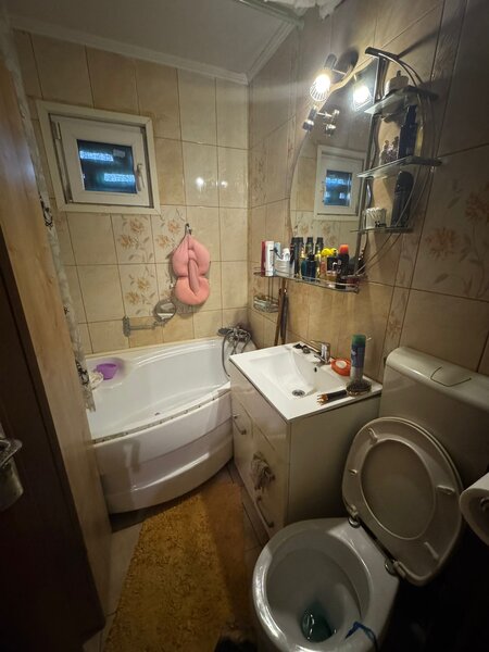 Salaj, complex Salaj, parc Humulesti,